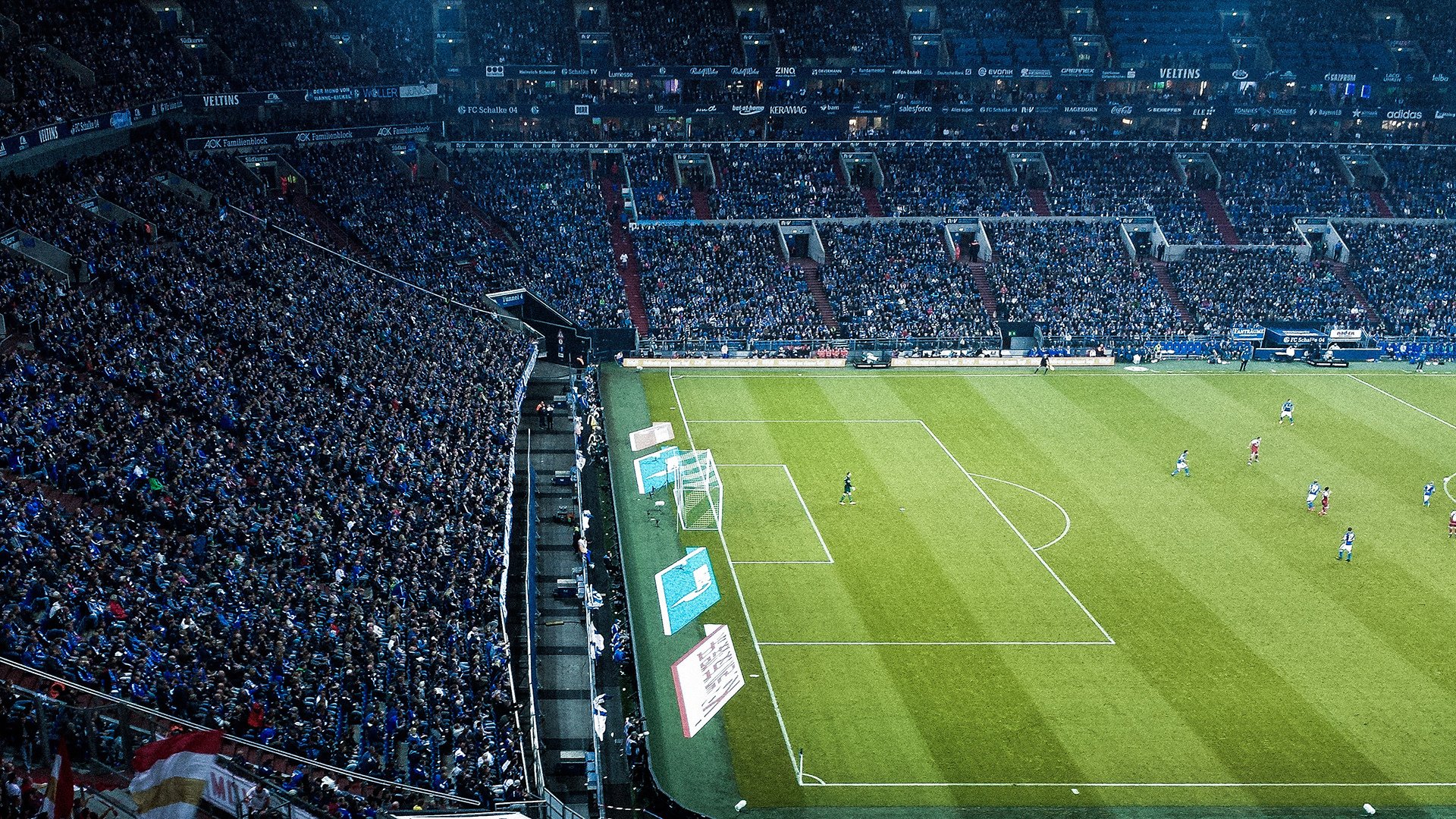 约基奇制霸麦迪逊，湖人跨城争冠预演胜尼克斯